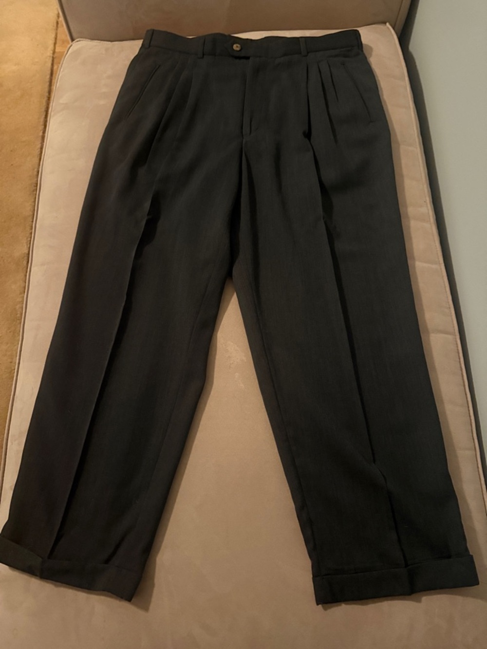 Perry Ellis Men's Black Pleated Dress Pants